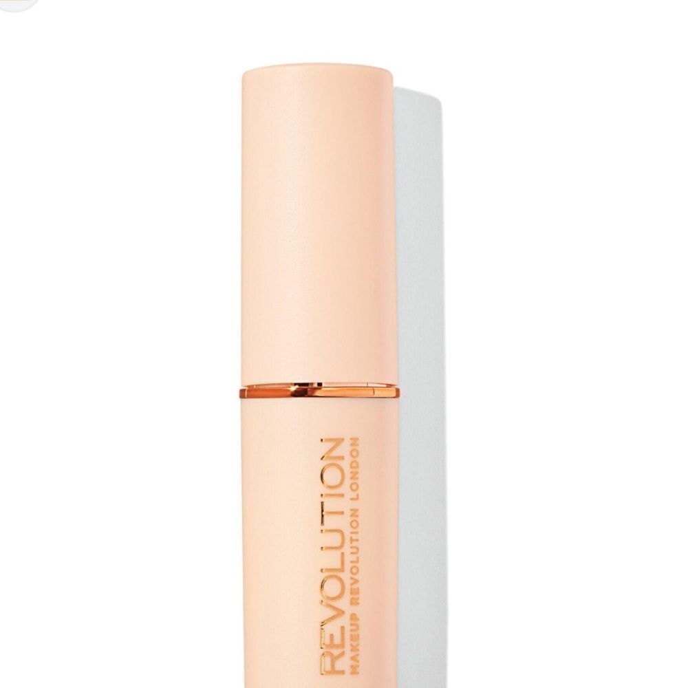 Revolution Foundation Stick F3 F9